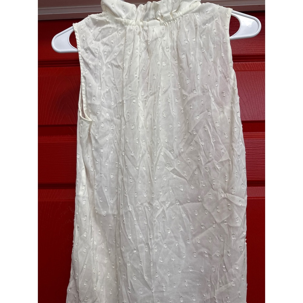 White Swiss Dot Ruffle Neck Sleeveless Blouse Keyhole Back Top US 4